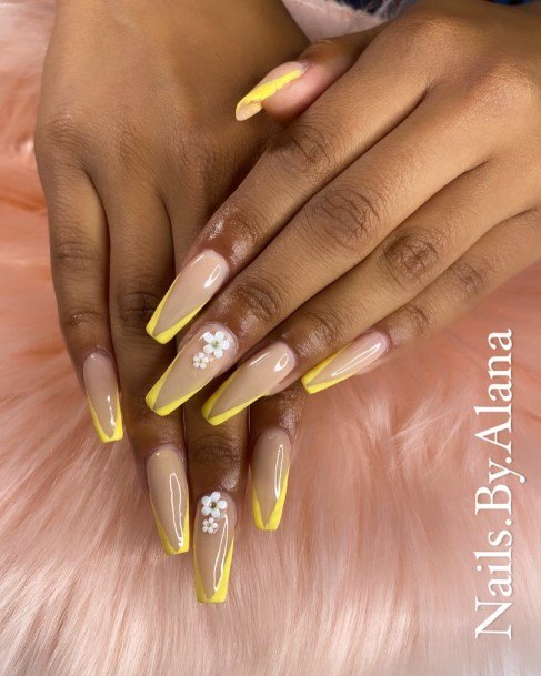 Magnificent Yellow With Diamonds Fingernails For Girls