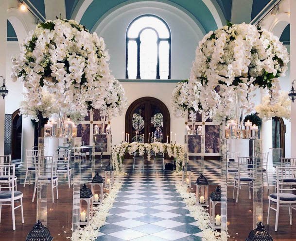 Magnificient White Wedding Flowers