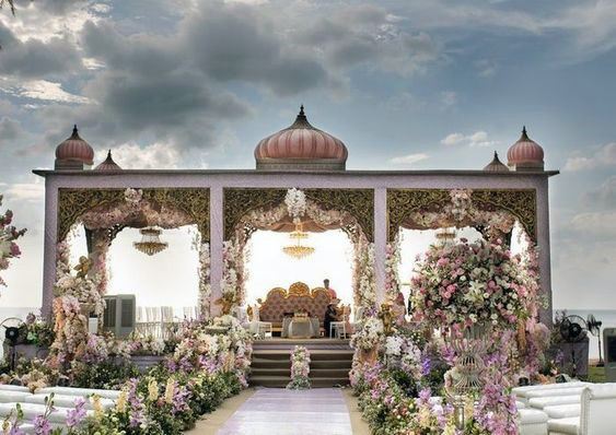 Majestic Dome Shaped Platform Wedding Stage Decorations