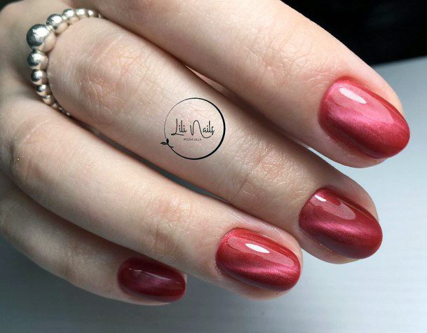 Marble Effect Short Red Nails For Women