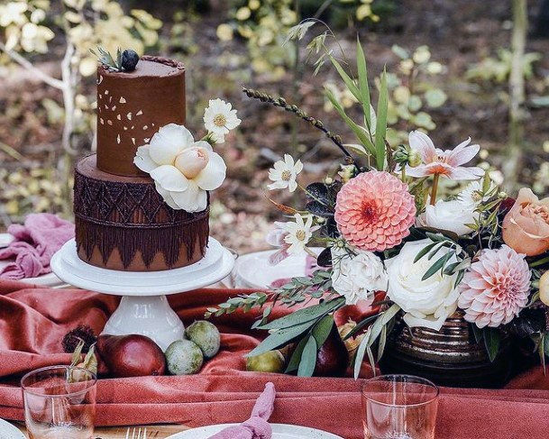 Marble Toned Wedding Cake Stand Women