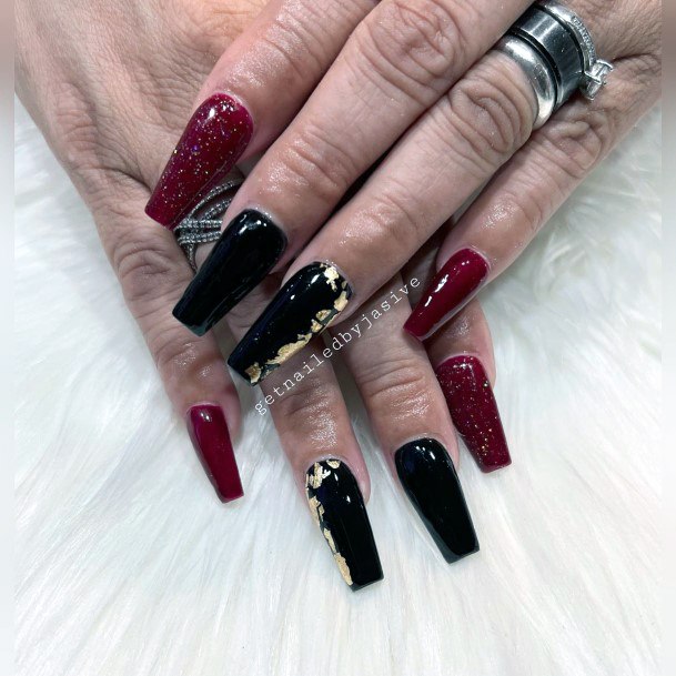 Maroon And Black Nail Design Inspiration For Women