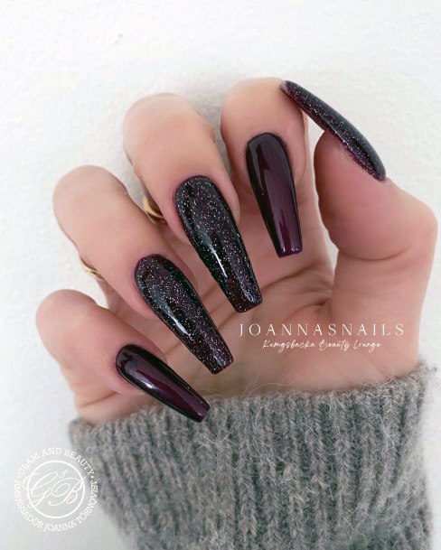 Maroon And Silver Nail Design Inspiration For Women