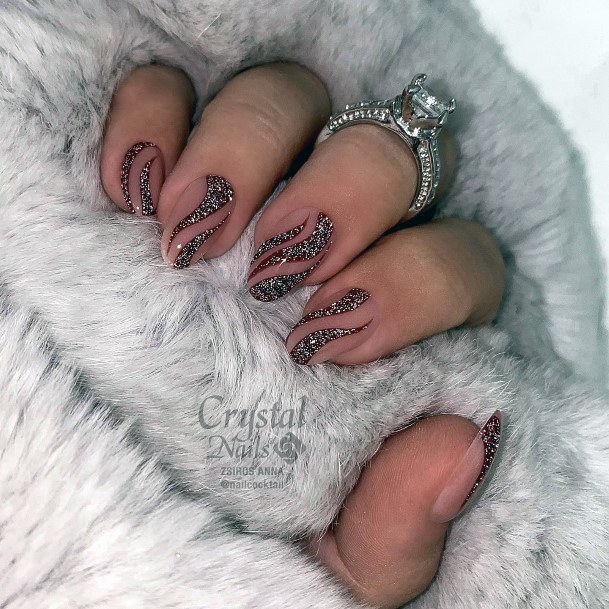 Maroon And Silver Nail For Ladies