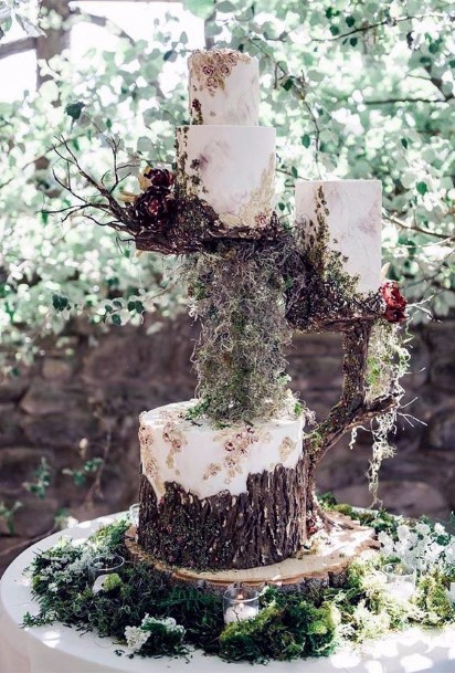 Marvellous Rustic Wedding Cake