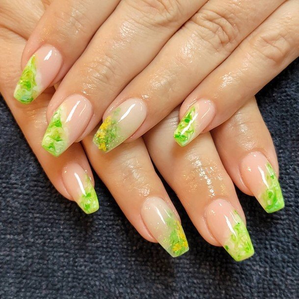 Marvelous Womens Nails Green And Yellow