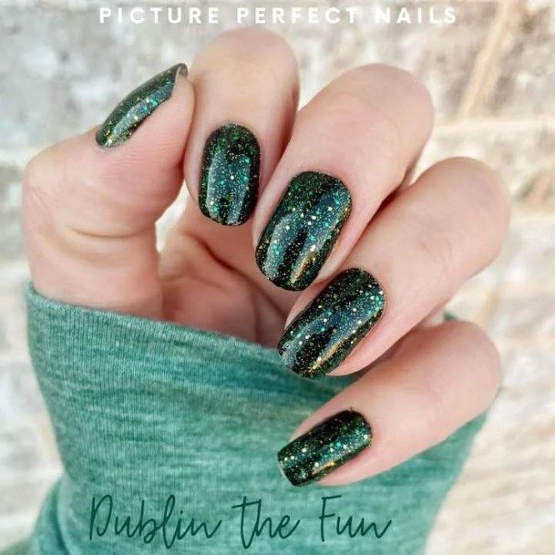 Marvelous Womens Nails Green Glitter