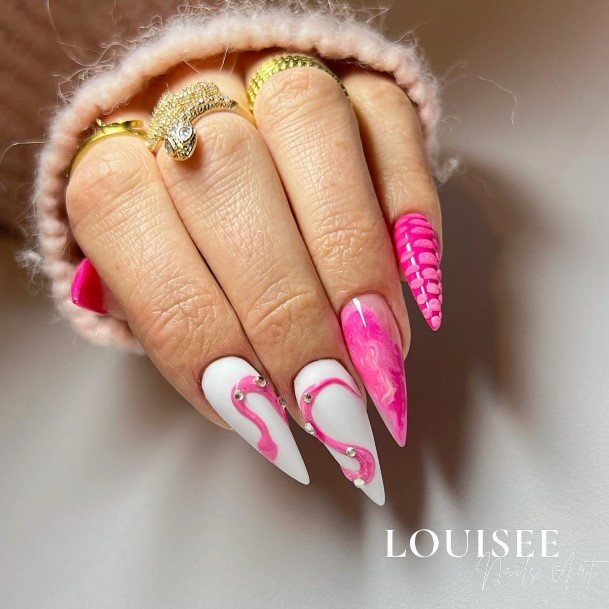 Marvelous Womens Nails Snake