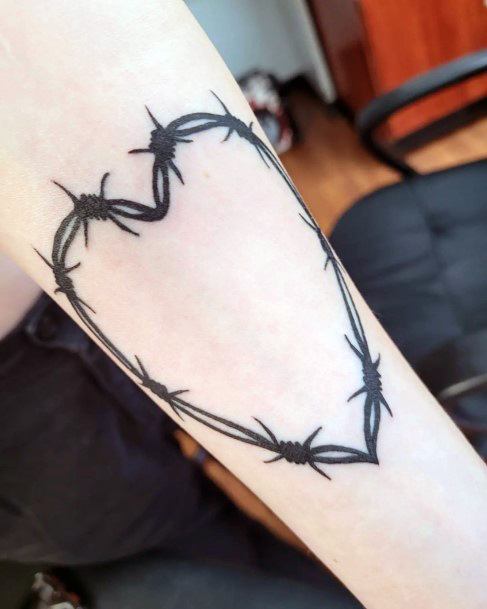 Marvelous Womens Tattoos Barbed Wire