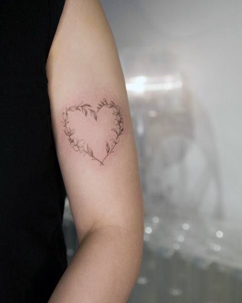 Marvelous Womens Tattoos Flower Heart