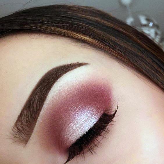 Matre Cute Pink Toned Eyeshadow Women