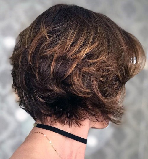 Medium Golden Brown Shaggy Chin Length Textured Hairstyle Ideas For Women