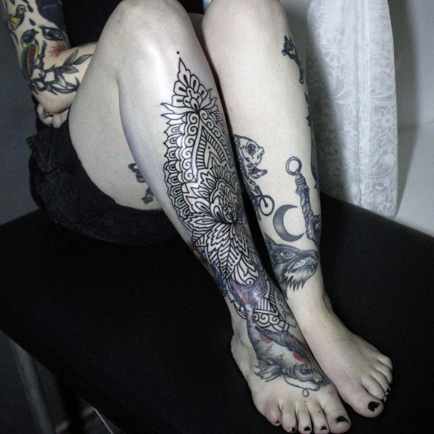Mehendi Art Womens Legs