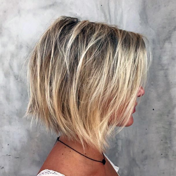 Messy Rounded Blonde Haircut For Fine And Short Hair For Women