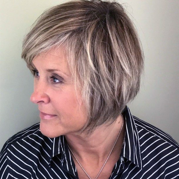 Messy Side Swept Lob Hairstyles For Over 50 With Round Face