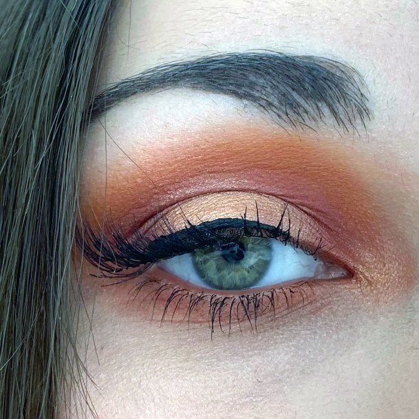 Metal Eyeshadow Art For Women In Orange And Brown