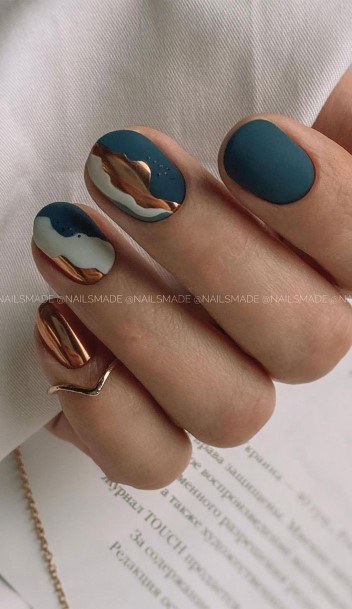 Metallic Gold Nail For Ladies