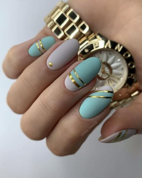 Metallic Gold Womens Nail Designs