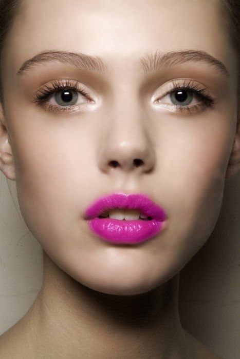 Metallic Hue Pink Eye Makeup Look Women