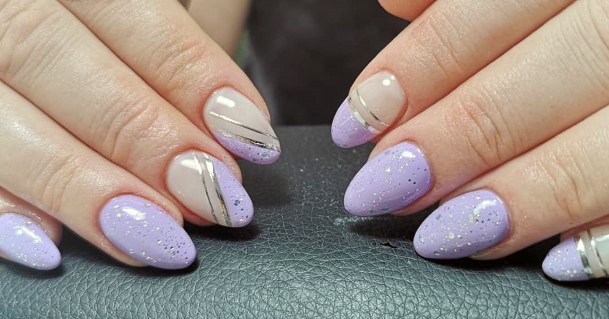 Metallic Light Purple Shaded Nails