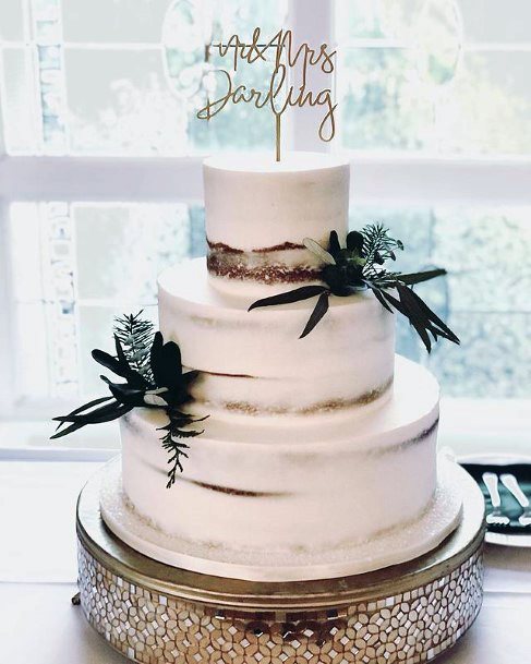 Metallic Stand Rustic Wedding Cake