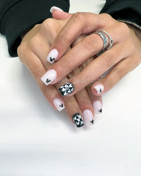 Mickey Mouse Finernail Design Ideas For Girls