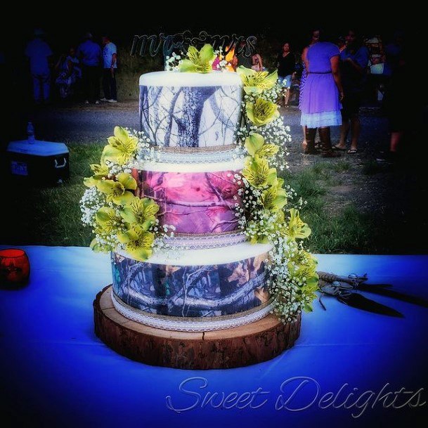 Midnight Blue And Plants Camo Wedding Cakes