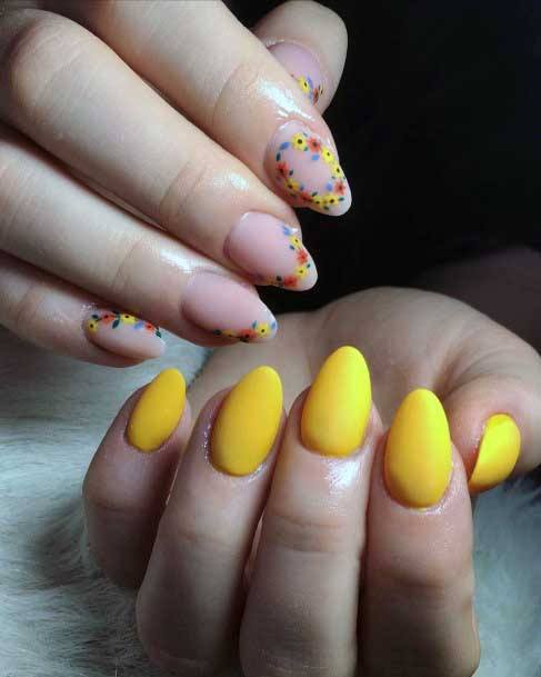 Mini Colored Flowers On Yelow Nails Women