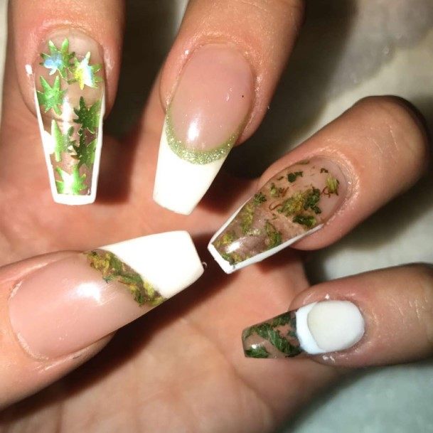 Minimal 420 Nail For Women