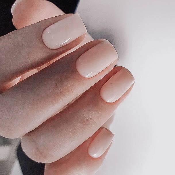 Minimal Beige Nail For Women