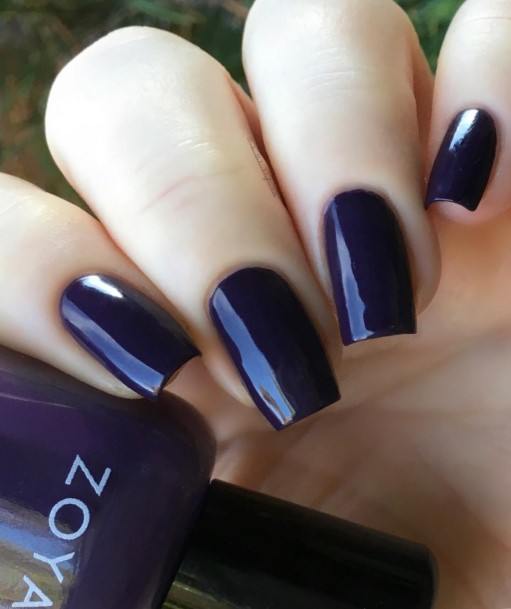 Minimal Deep Purple Nail For Women