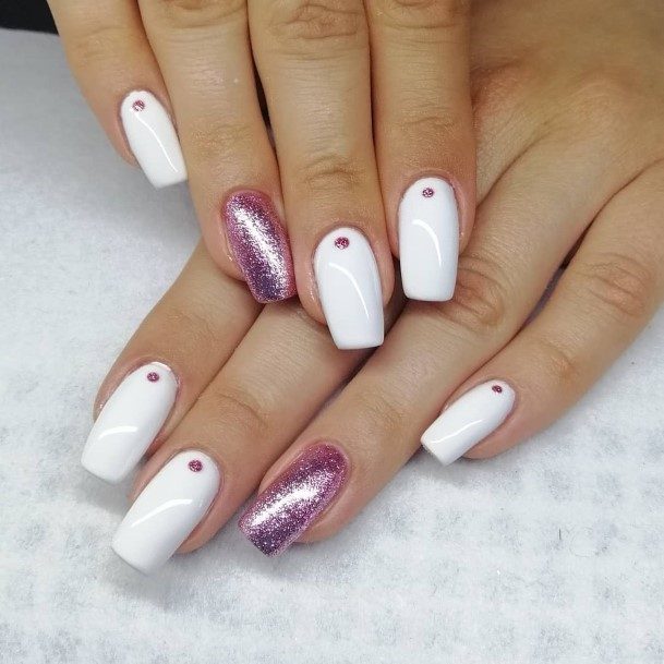 Minimal Excellent Nail For Women