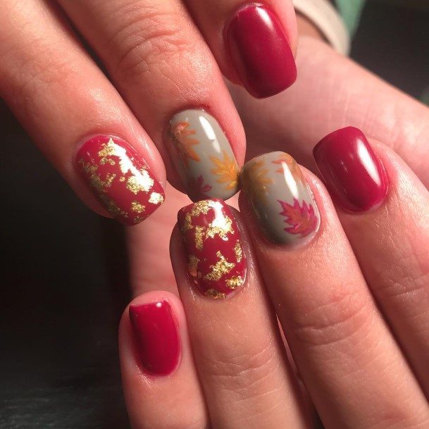 Minimal Fall Leaf Nail For Women