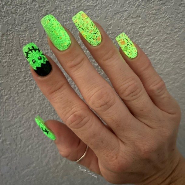 Minimal Frankenstein Nail For Women