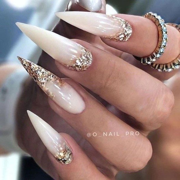 Minimal Gold Nail For Women