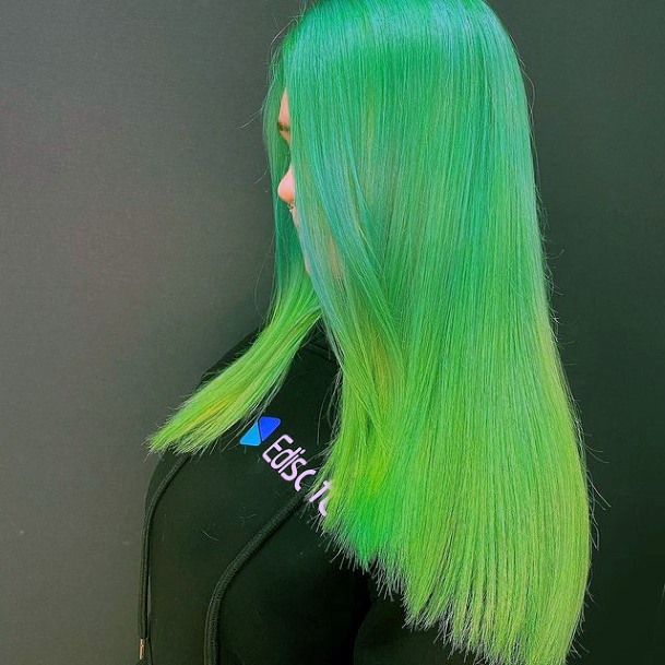 Minimal Green Hairstyles For Women