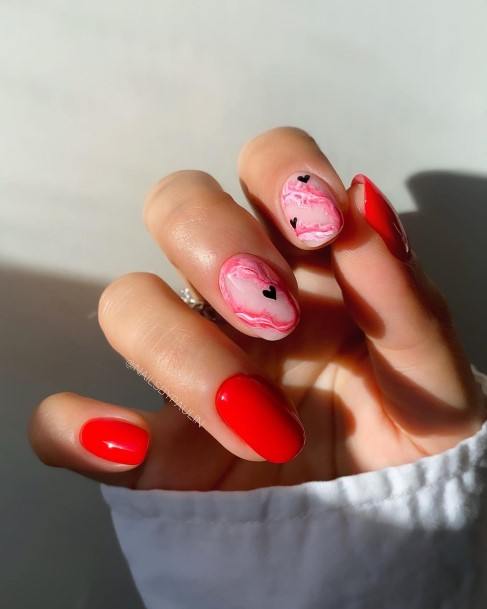 Minimal Heart Nail For Women