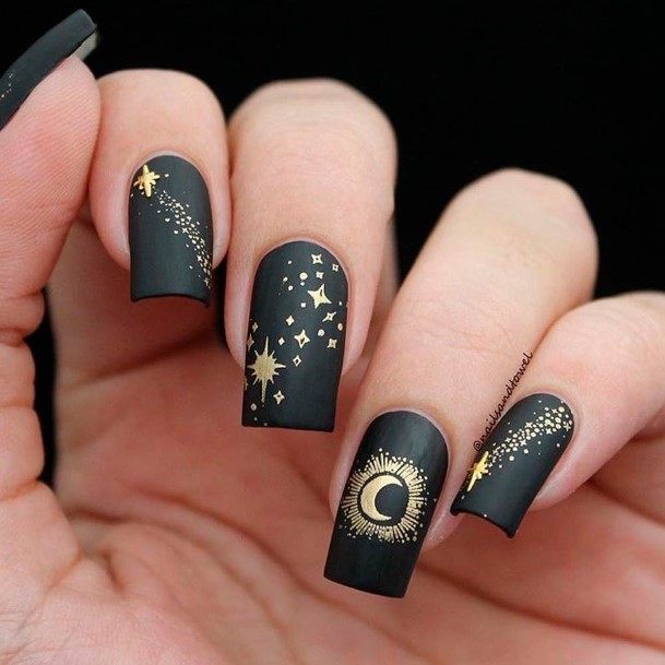 Minimal Matte Black And Gold Nail For Women