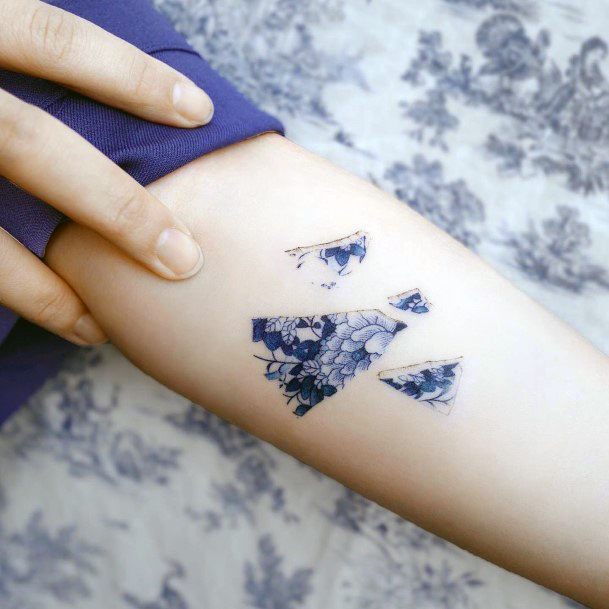 Minimal Oriental Plate Porcelain Tattoo For Women