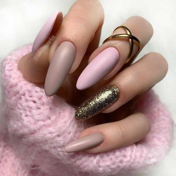 Minimal Party Nail For Women