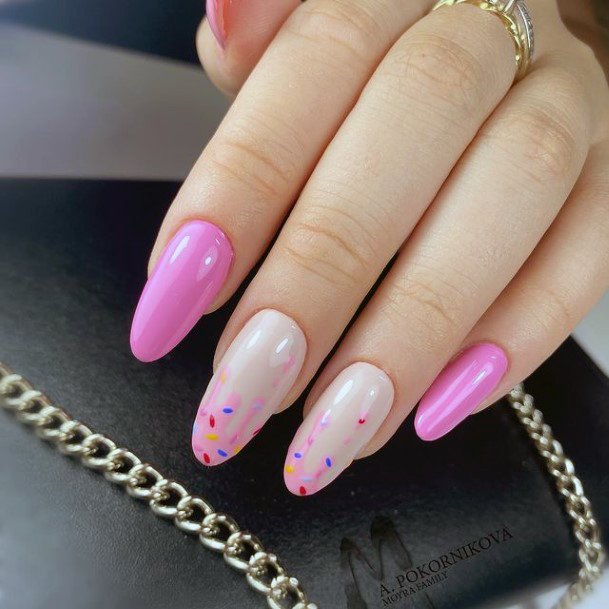 Minimal Pink Nail For Women