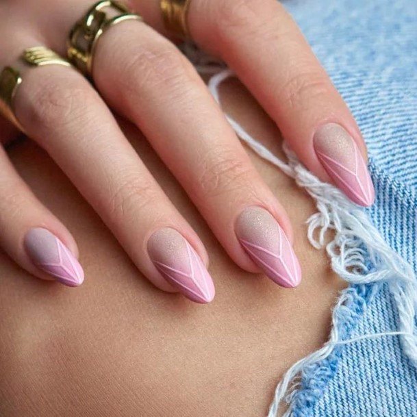 Minimal White Almond Shaped Nail For Women