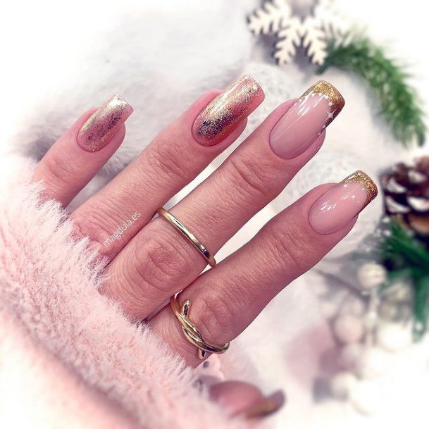 Minimal Winter Nail For Women