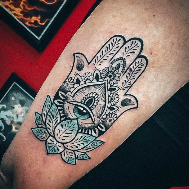 Minimalistic Womens Hamsa Tattoo Designs