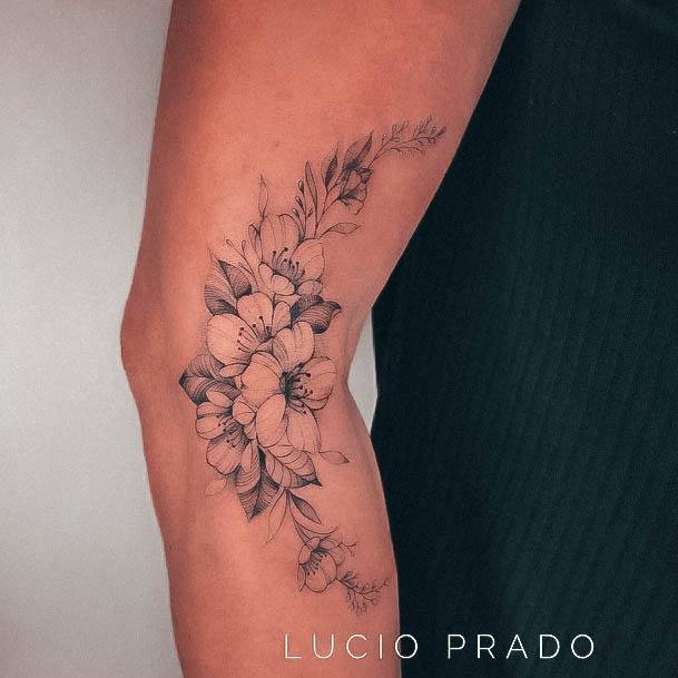 Minimalistic Womens Incredible Tattoo Designs