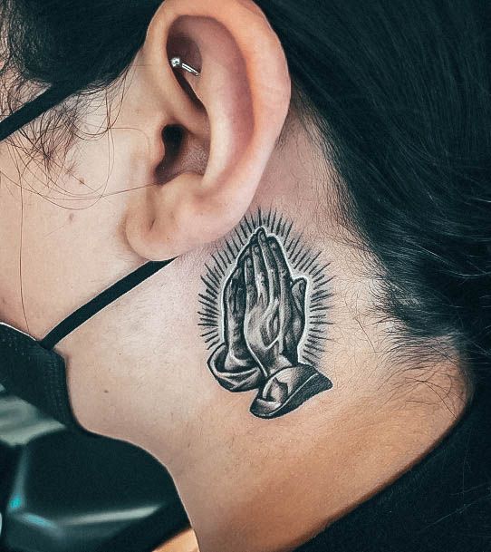 Minimalistic Womens Praying Hands Tattoo Designs