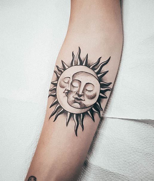 Minimalistic Womens Sun And Moon Tattoo Designs