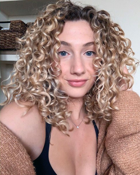 Modern Blond Coiffed And Cute Precise Rings Of Curls Womens Hairstyle Ideas