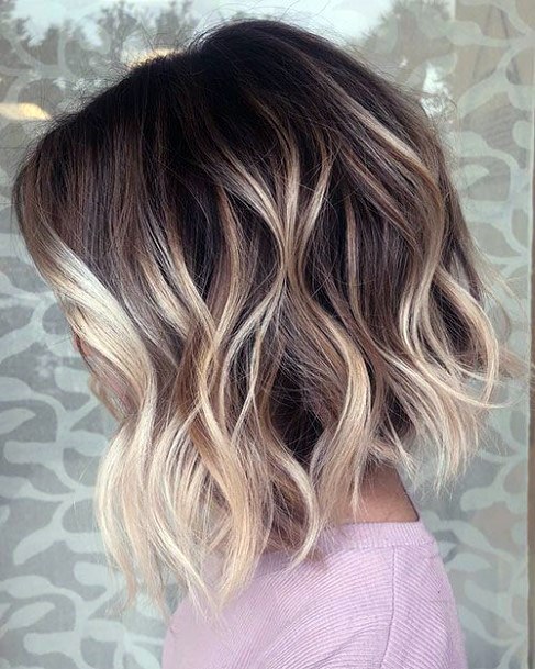 Most Popular Short Wavy Hairstyles Women