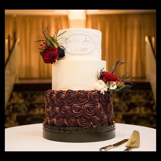 Mouth Watering Chocolate Wedding Cake